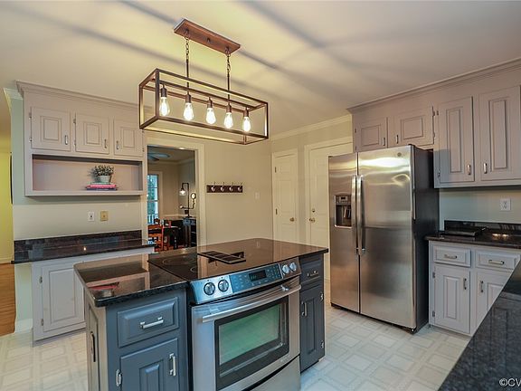 2nd image of 9827 Littlerock Ct