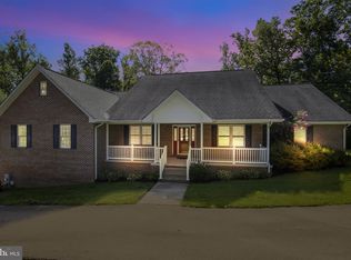 25300 McIntosh Rd, Hollywood, MD 20636