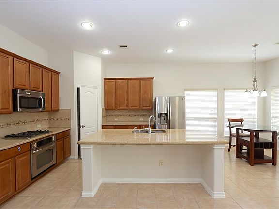5th image of 24322 Bella Florence Dr