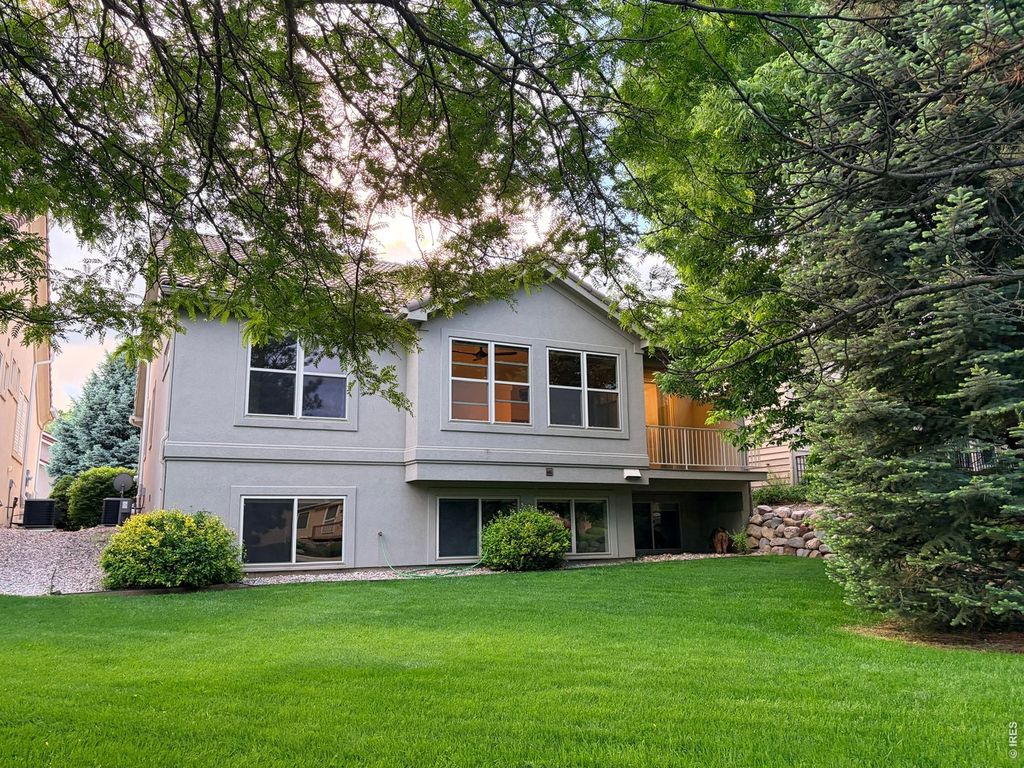 1979 Vista Dr