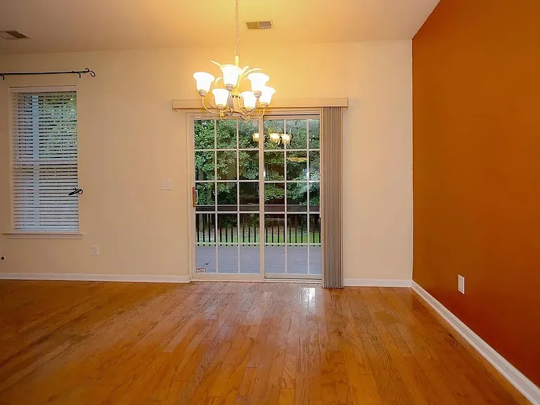 7 Back Bay Ct — Photo 9