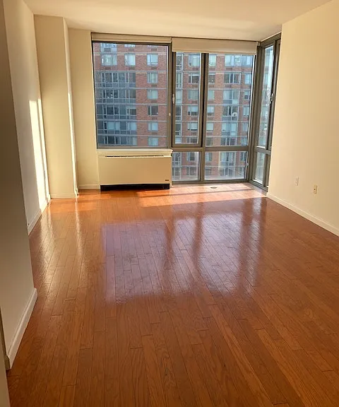 455 Main St #14B — Photo 6