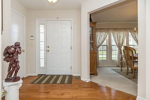 5th image of 2732 Loris Way