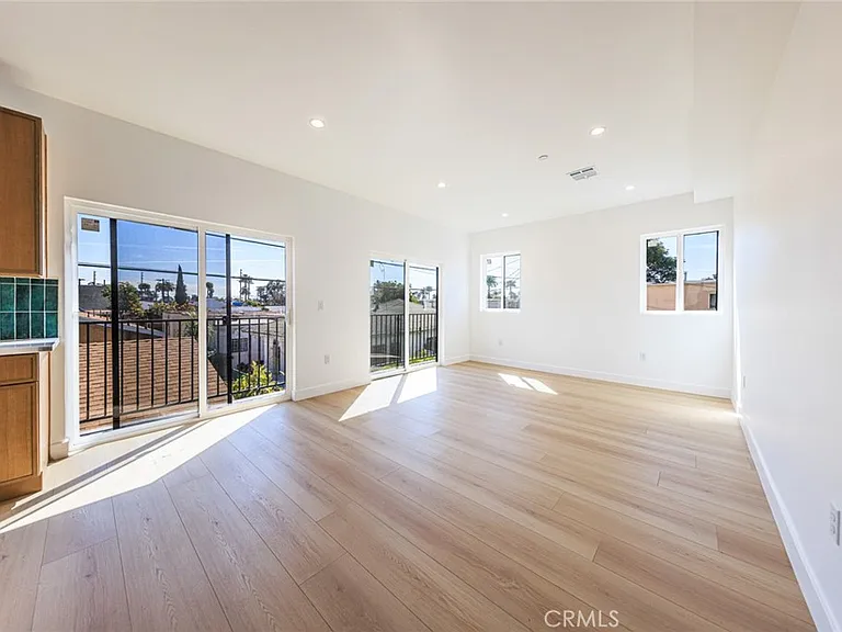 2426 S West View St #3 — Photo 14