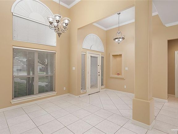 2nd image of 3404 Flamingo Ave