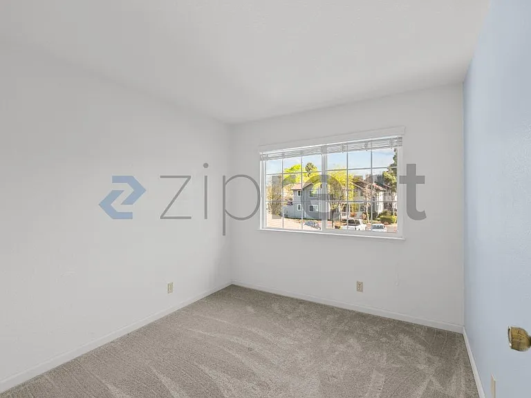 1894 Shirley Dr — Photo 18