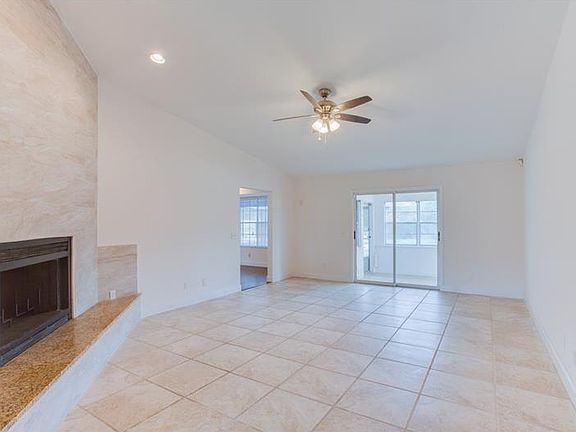4th image of 2984 Canter Ln
