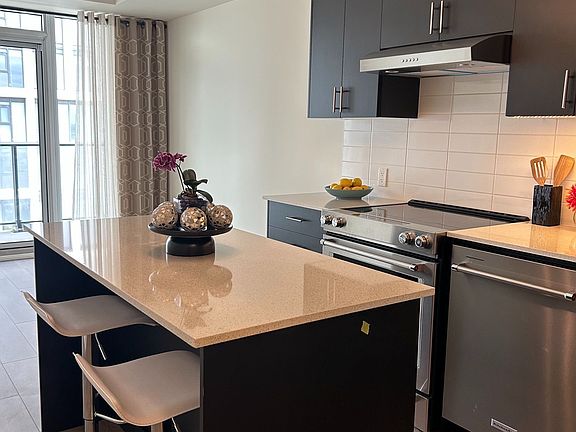 5th image of 8960 Jane St #1919