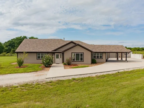 18907 Drenon Rd, Warsaw, MO 65355