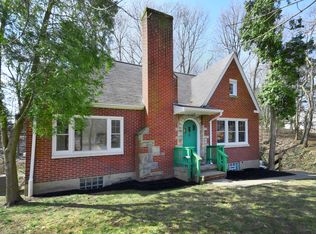 127 Bridle Rd, Glenshaw, PA 15116