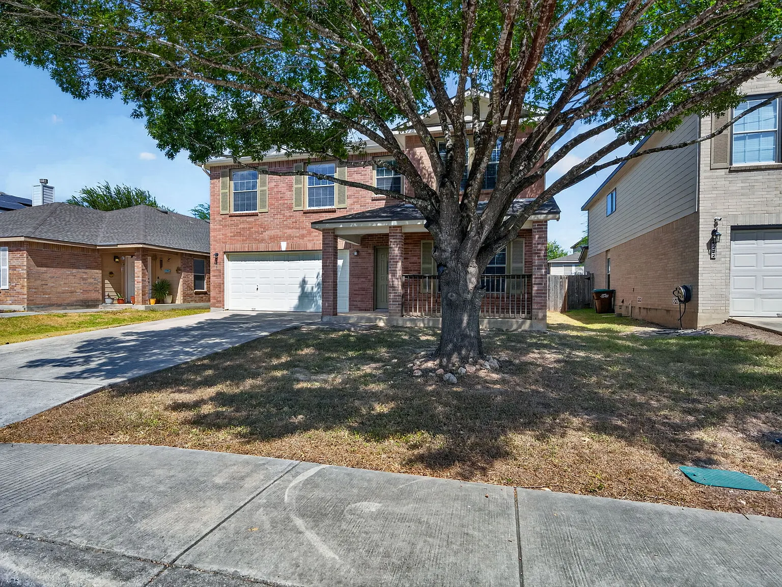 4 bed, 2420 sqft, $1,925 — Photo 3