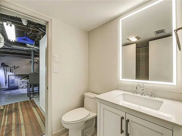 2340 Burch Cir — Photo 26