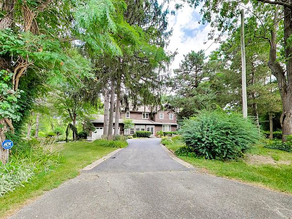 5th image of 6712 Diamond Lake Rd