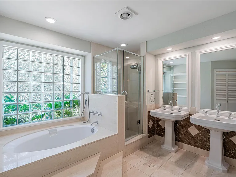 13621 Burke Rd — Photo 12
