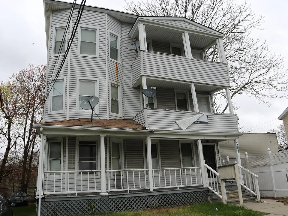 357 Pearl St #3