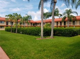 10375 Paradise Blvd APT 43, Treasure Island, FL 33706