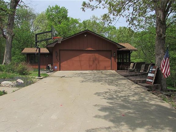 2nd image of 2622 Forest Dr