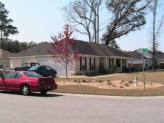 Corner of Cul-de-Sac