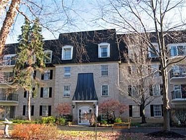 1st image of 1931 King James Pkwy APT 127