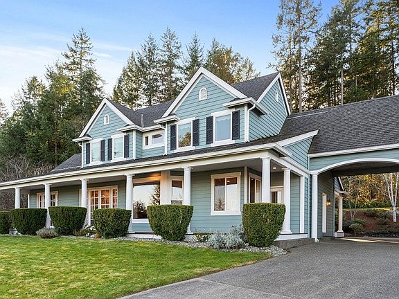 2nd image of 942 9th Avenue Court Fi