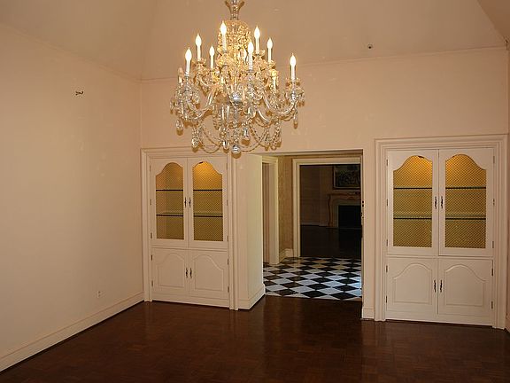 Dining room & china cabinet
