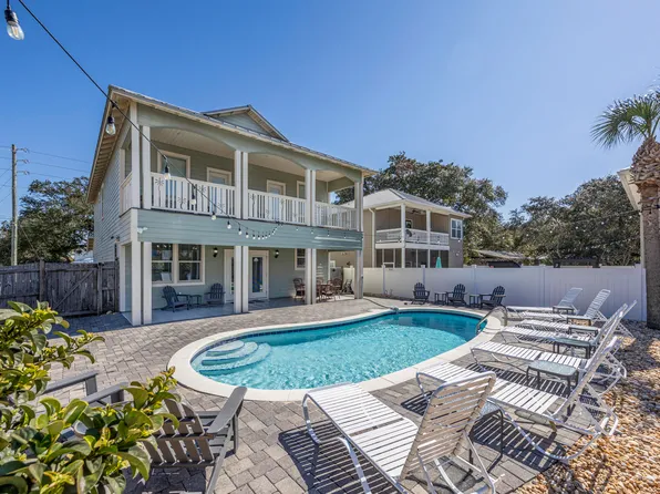 94 Dolphin St, Destin, FL 32541