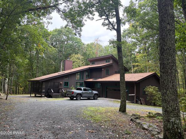 801 Mews Ct