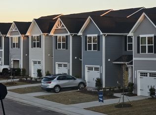 3902 15th Street Dr NE #4, Hickory, NC 28601