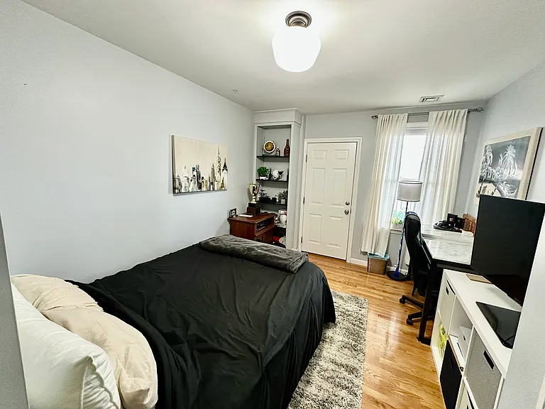 28 Monument St #2 — Photo 9