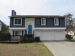 2235 Scarbrough Dr, Stone Mountain, GA 30088