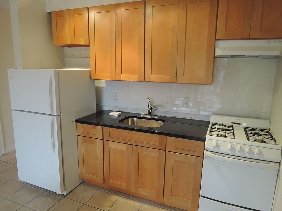 2nd image of 70-06 Woodside Ave #C4