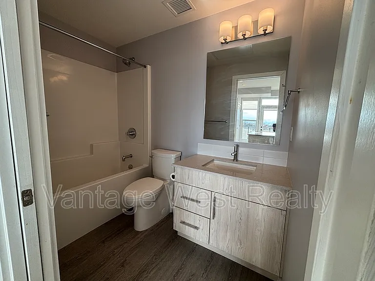 685 Boynton Pl #69 — Photo 6