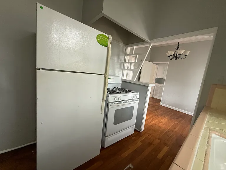 326 W Huisache Ave #11 — Photo 7