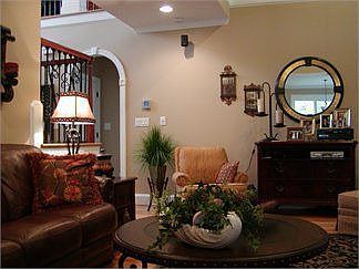 2nd image of 106 Twin Oaks Ln