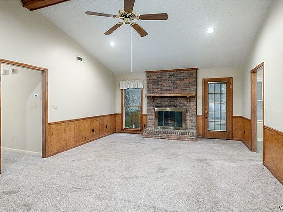 4th image of 14350 Gentry Dr