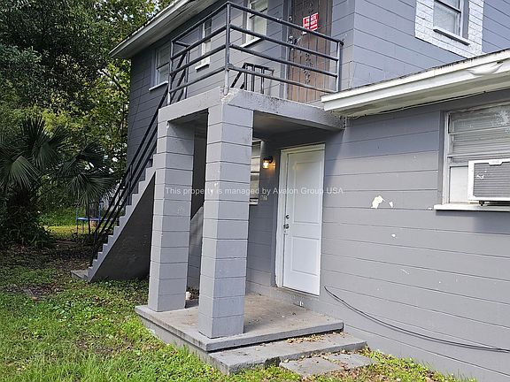 3rd image of 1716 Whitner St #2