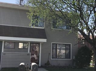40 Arrowood Ct, Staten Island, NY 10309