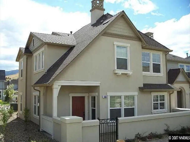 1668 Spicewood Cir — Photo 1