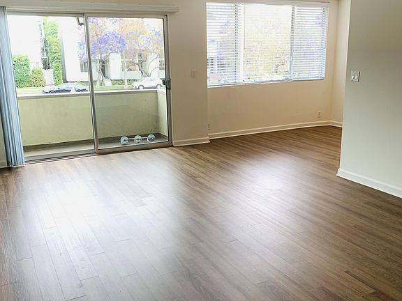 4th image of 8630 Burton Way #102B