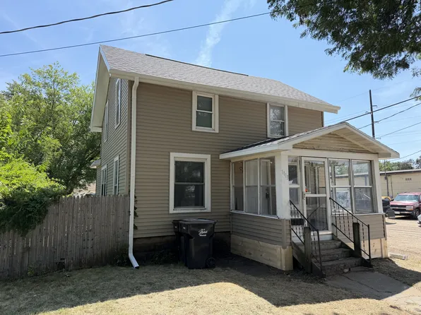 1113 Hackett St, Beloit, WI 53511