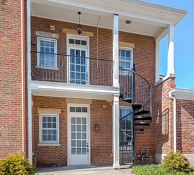 1st image of 412 Ann St #1