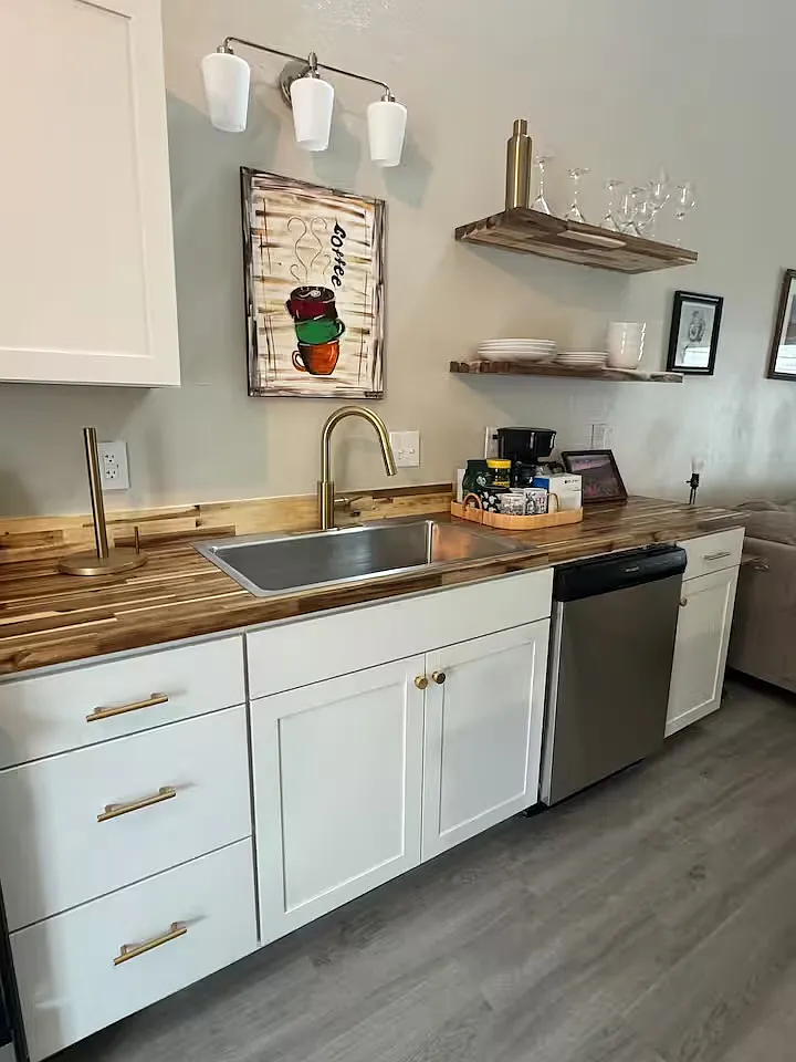 2 bed, 1000 sqft, $2,800 — Photo 1