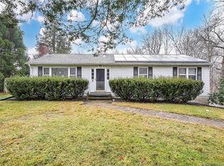 37 Victoria Dr, Colchester, CT 06415