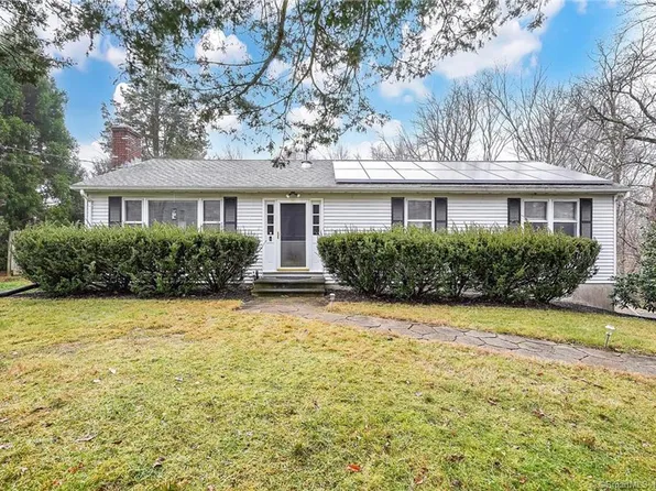 37 Victoria Drive, Colchester, CT 06415
