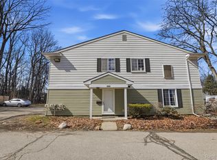 38261 Greenwood St, Westland, MI