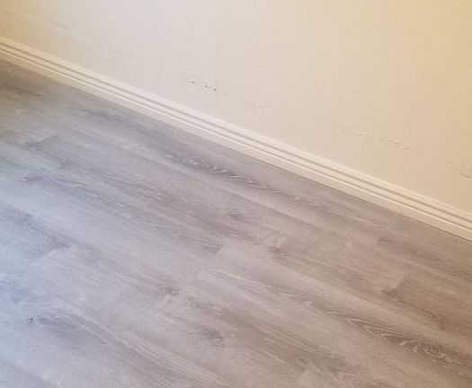 2nd image of 2823 Lincoln Ave Unit 5