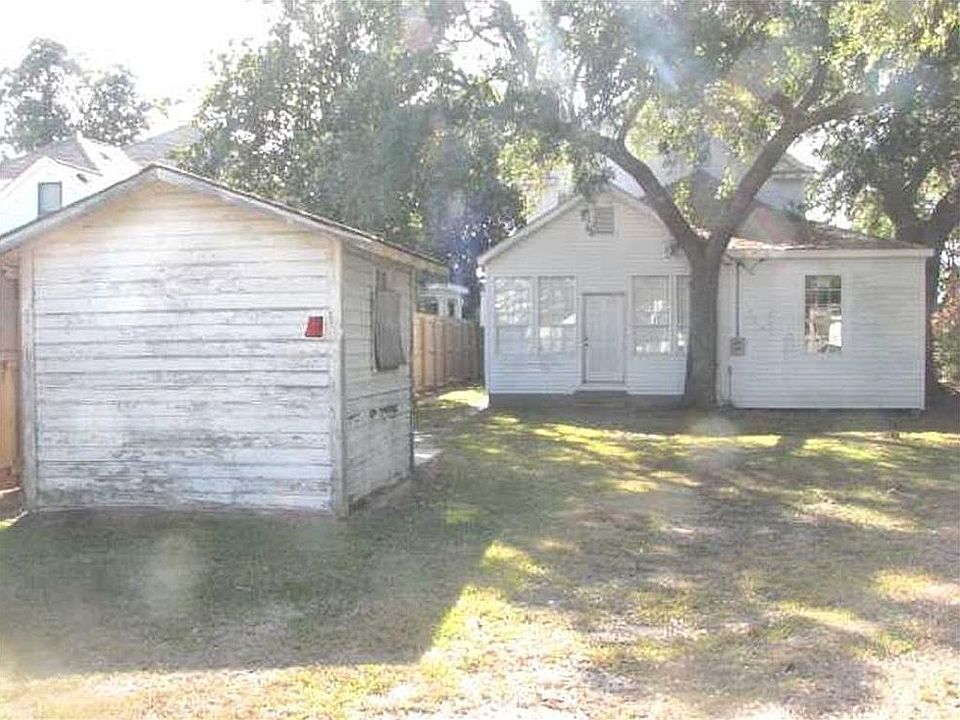 2nd image of 811 Tucker Ave