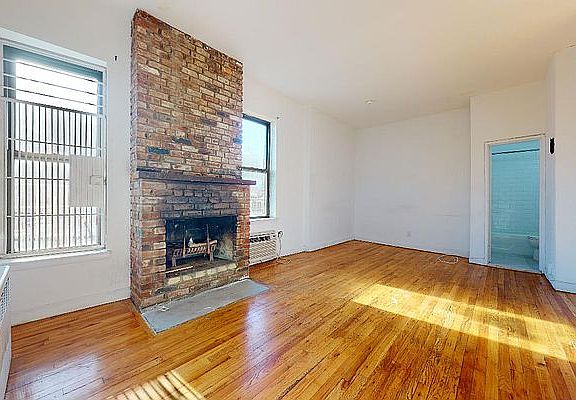 4th image of 399 E 78th St APT 6C