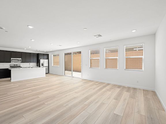 3 web or mls Lennar 2611 MORNING MOON ST 3