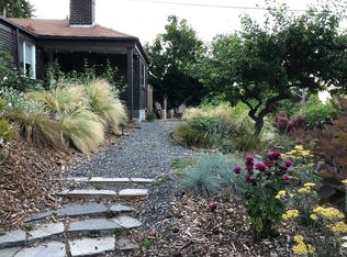 9201 17th Ave NE, Seattle, WA 98115